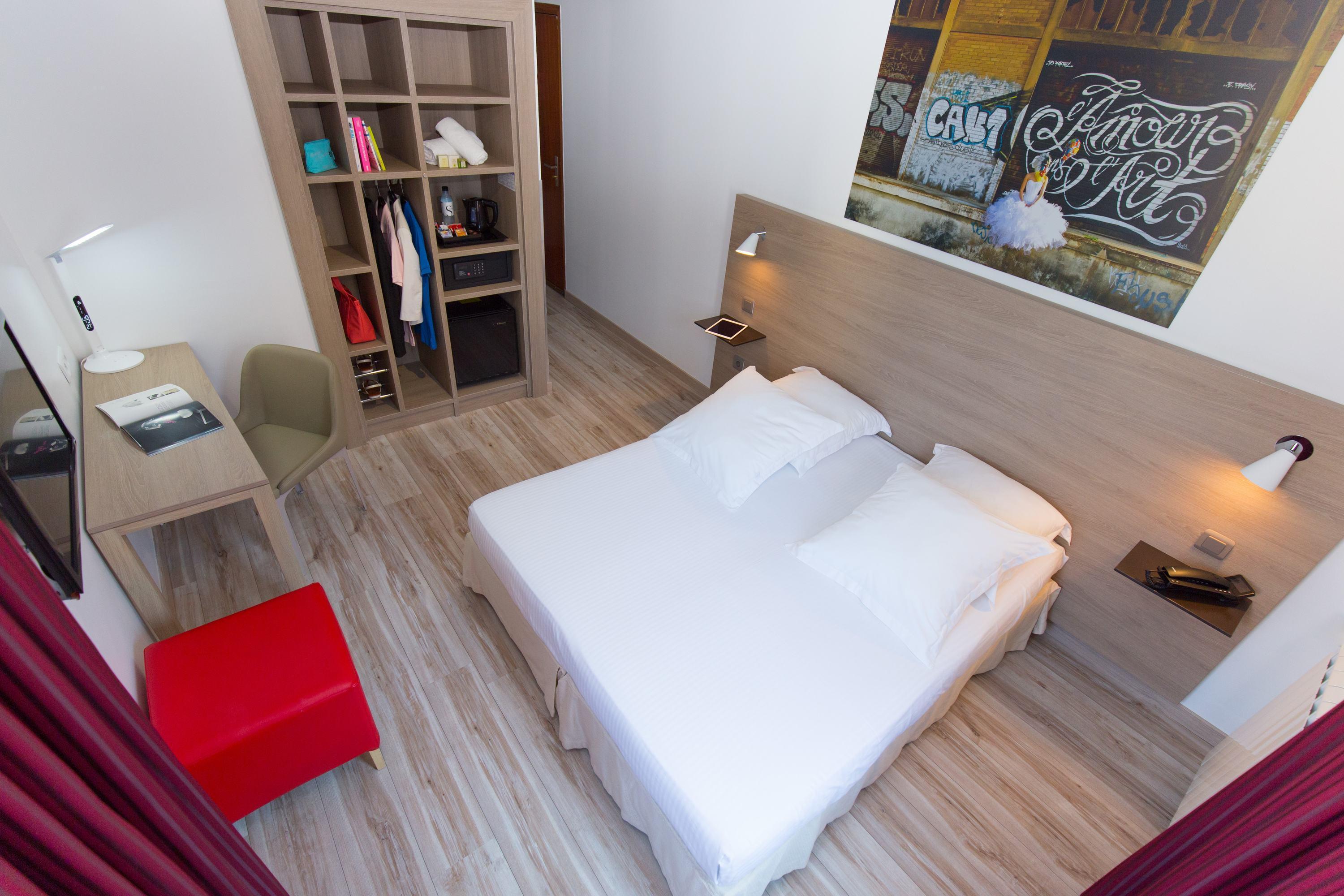Grand Hôtel Dauphiné, Boutique Hôtel&Suites Tolone Esterno foto
